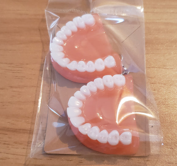 Unique - Teeth Earrings